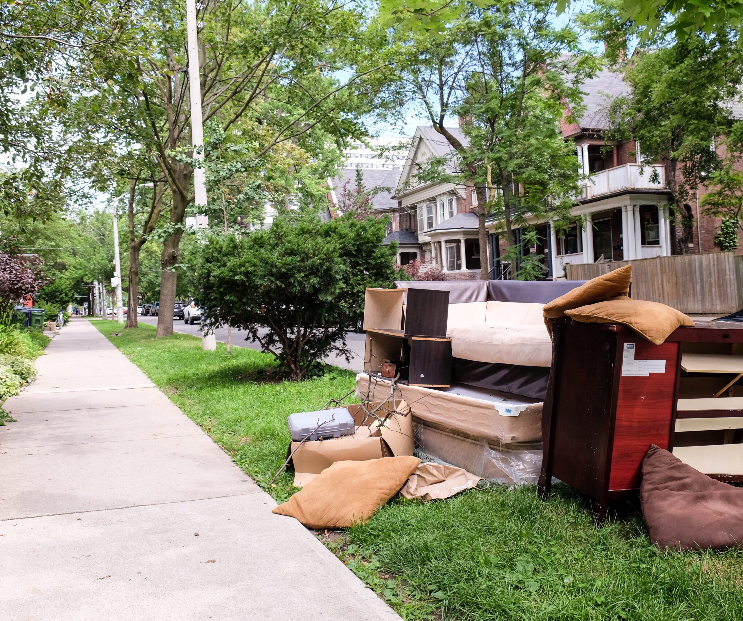 Home 5 discarded furniture on grassy verge next to sidewa 2026 01 05 00 22 31 utc